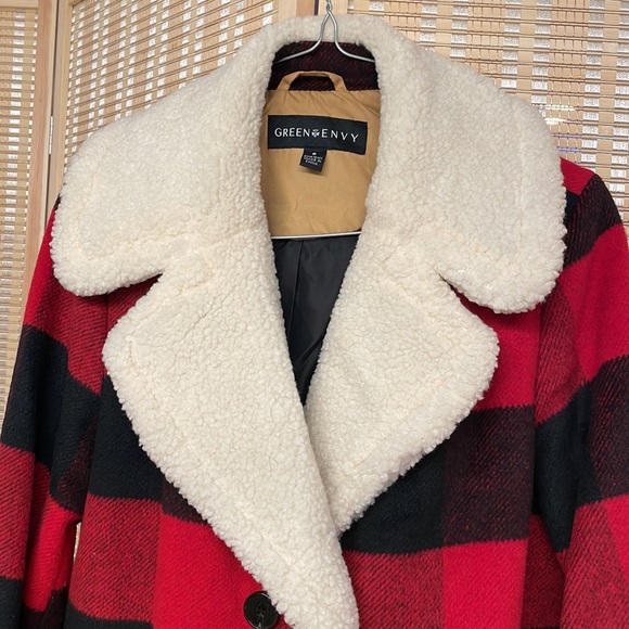Red and black warm jacket - Picture 3 of 7